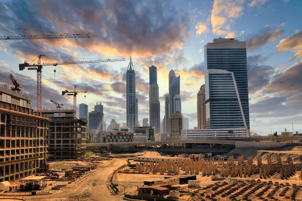 Грандиозное сооружение в Дубае, Объединенные Арабские Эмираты — стоковое фото